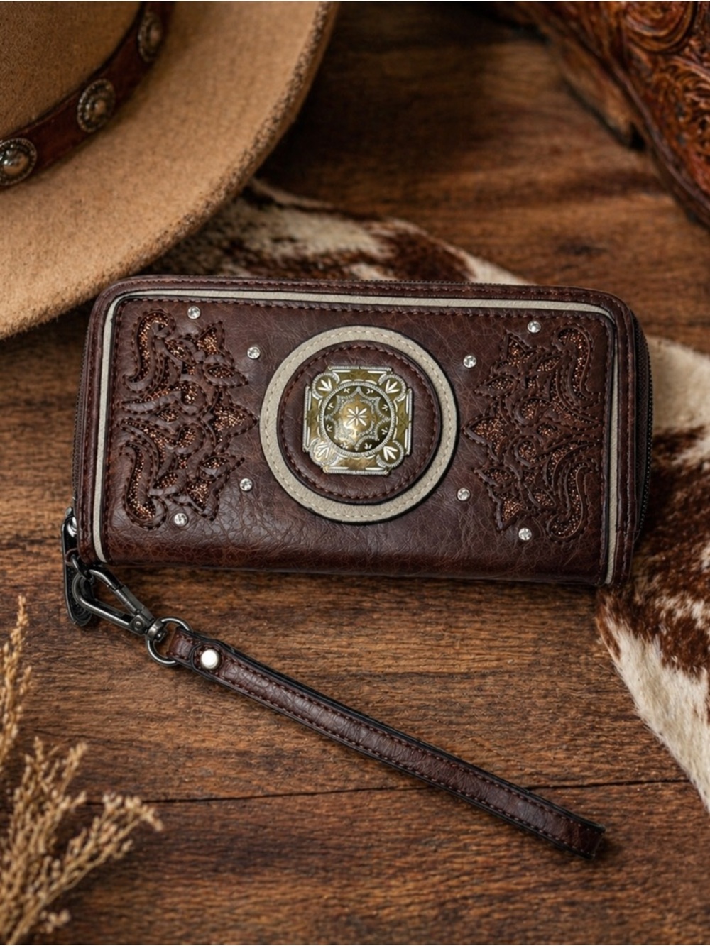 Justin Brown Leather Wristlet Wallet Western Tooled Zip Around NWOT